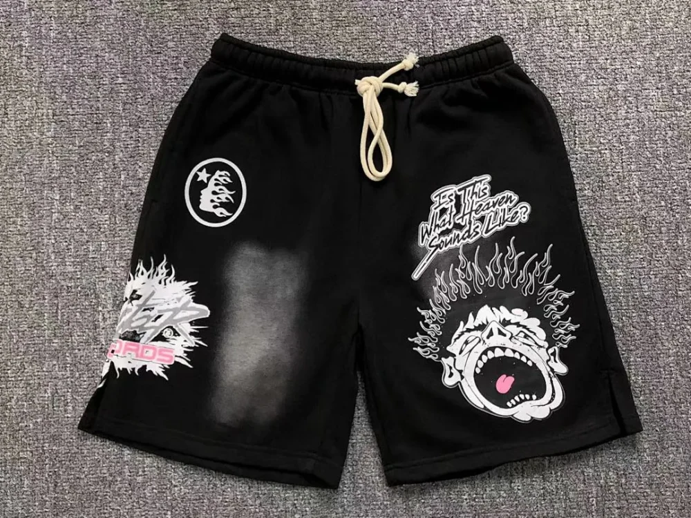 HELLSTAR White Eye Print Shorts - size reference