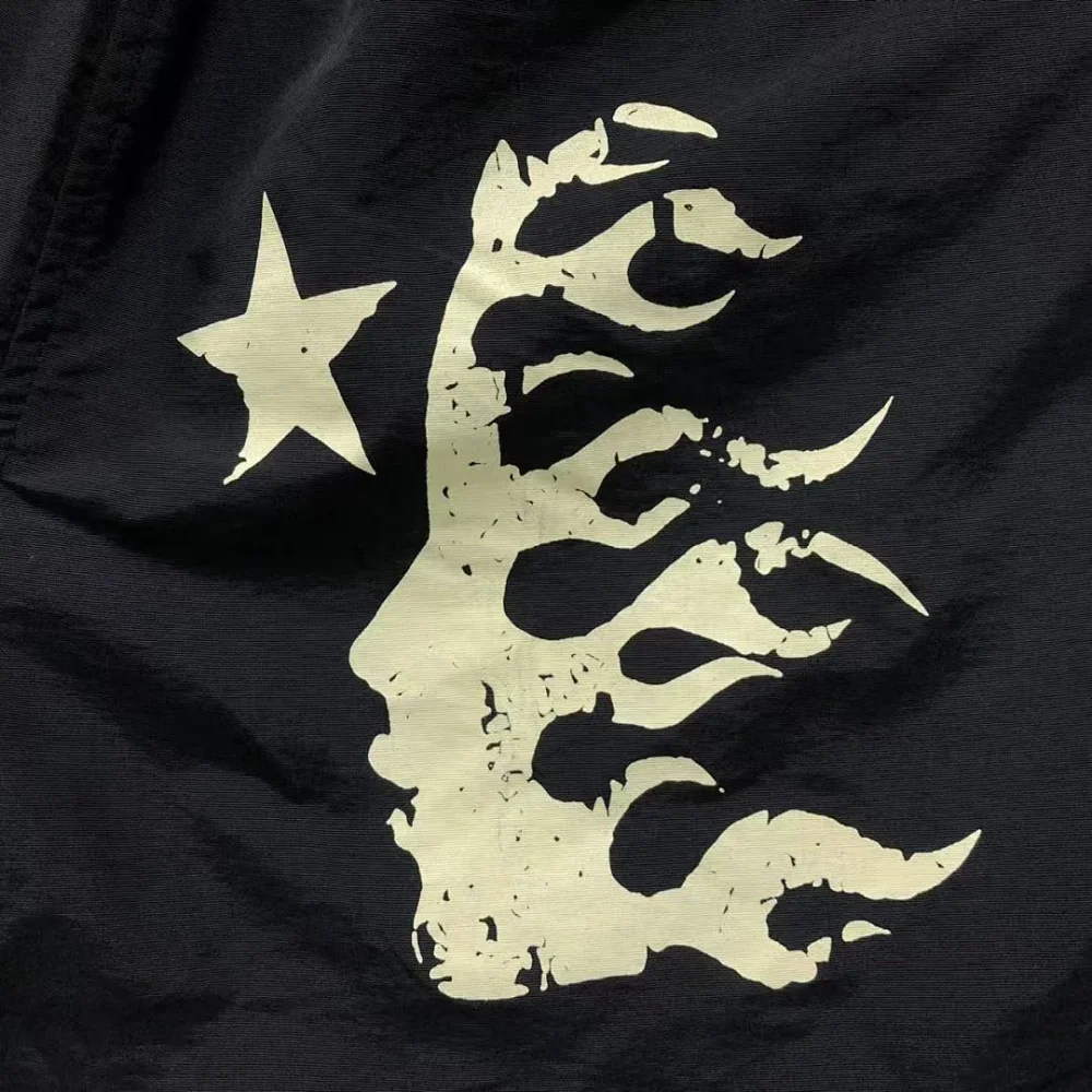 HELLSTAR Black White Flame Face Shorts - size reference