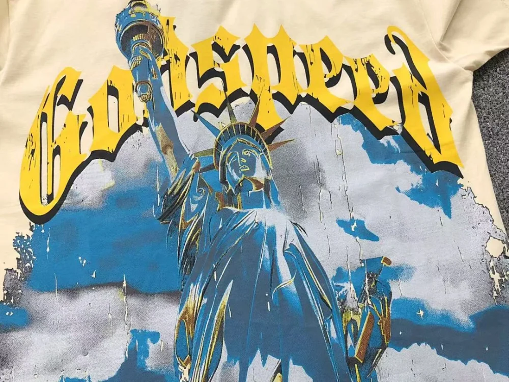 GODSPEED Cream Statue of Liberty Sky T-Shirt - fabric detail