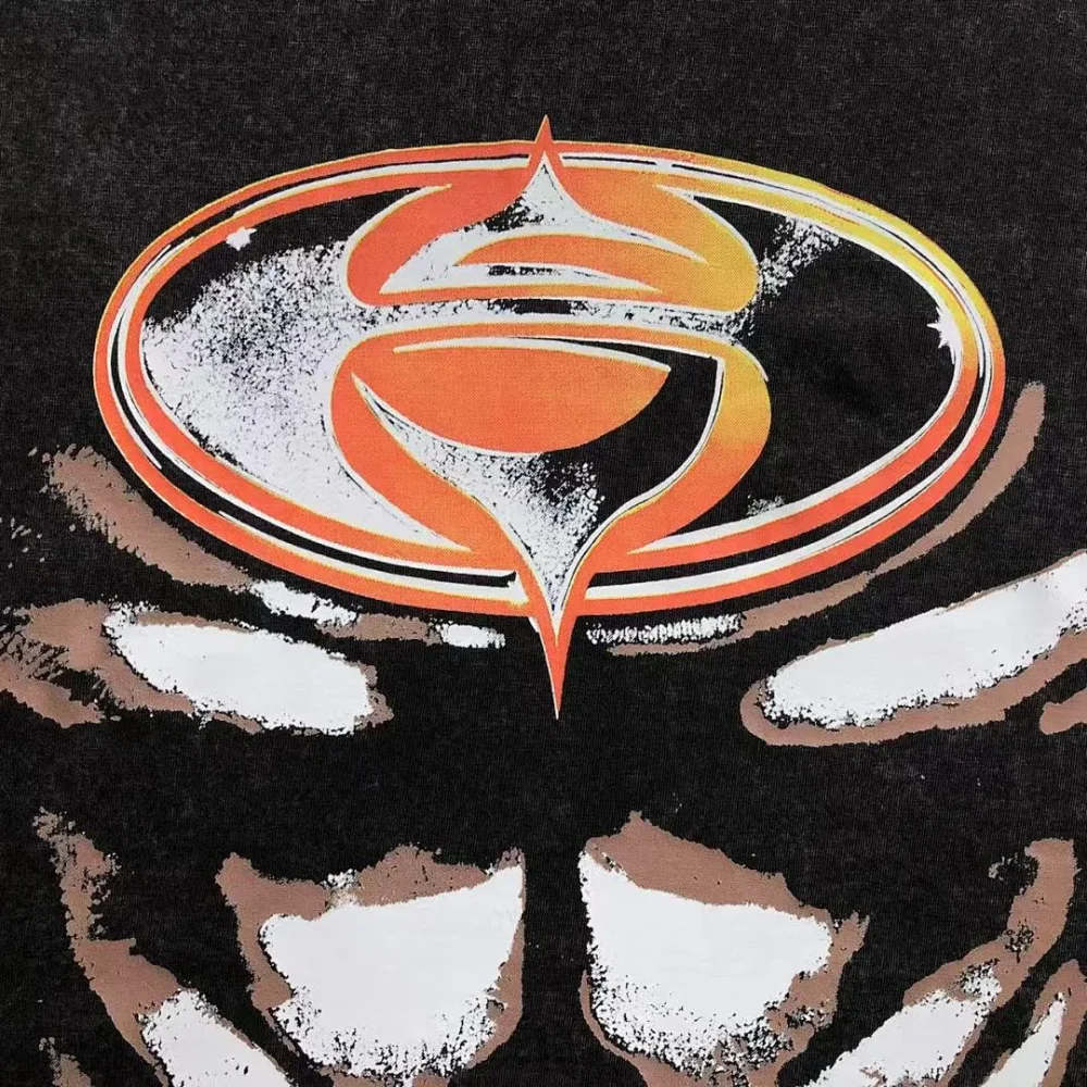 HELLSTAR Black White Tribal Mask Print T-Shirt - fabric detail