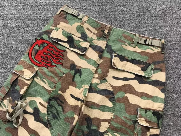 HELLSTAR Camo Red Logo Cargo Shorts - size reference