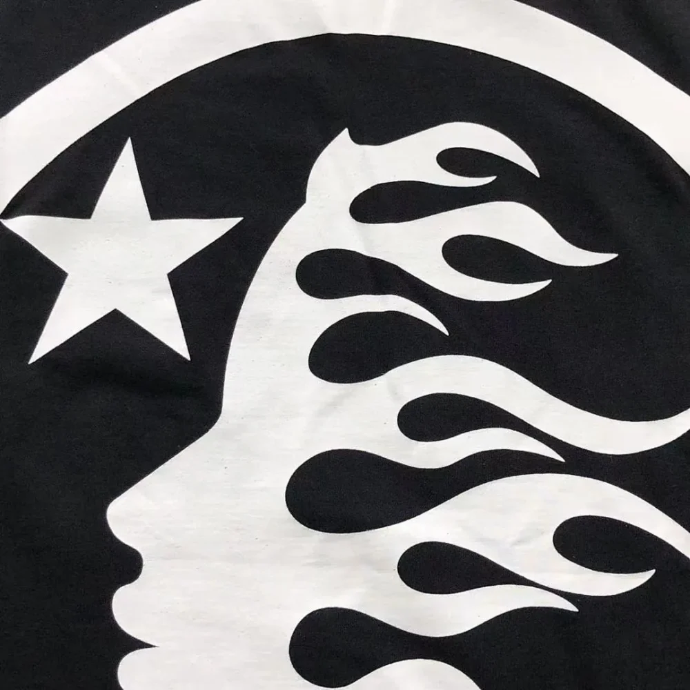 HELLSTAR Black White Big Circle Logo T-Shirt - fabric detail
