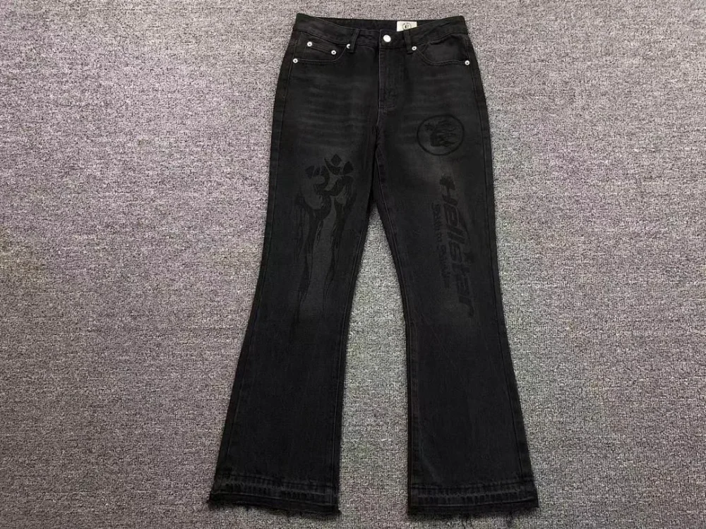 HELLSTAR Black Flared Jeans Print - close-up detail