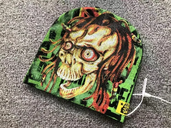 HELLSTAR Green Skull Dreads Beanie - print detail